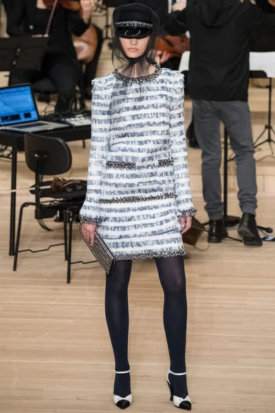 Look 83